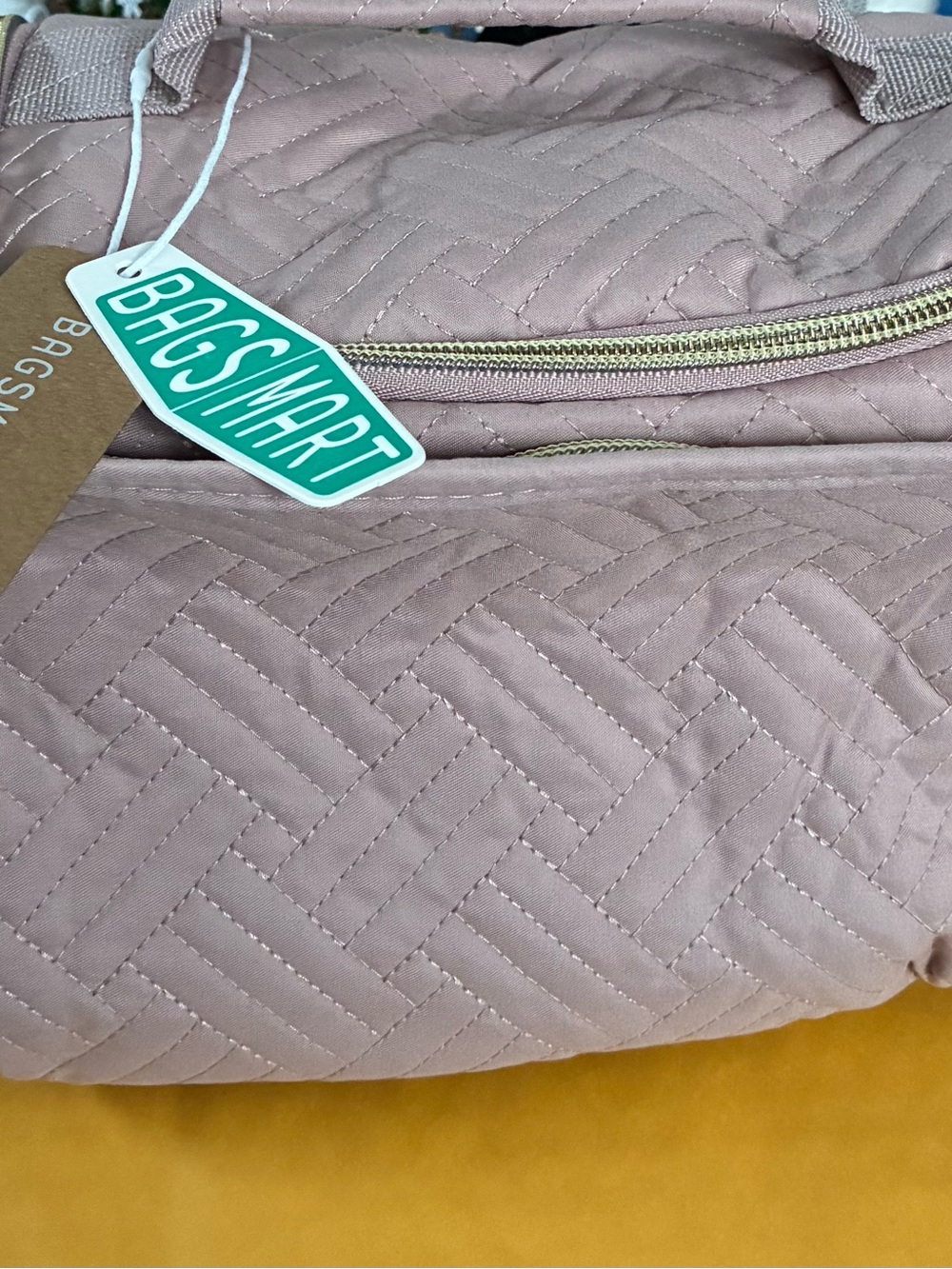 Bagsmart Makeup Bag - Dusty Rose. New with Tags